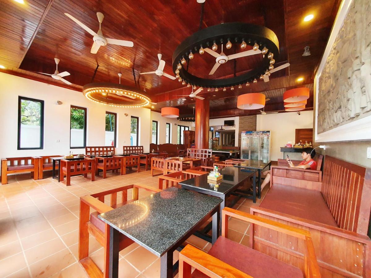 Darling Pub Hostel เสียมราฐ ภายนอก รูปภาพ