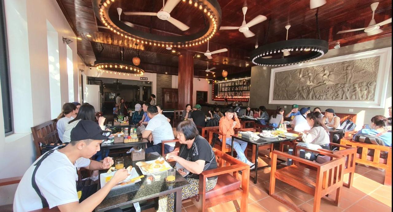 Darling Pub Hostel เสียมราฐ ภายนอก รูปภาพ