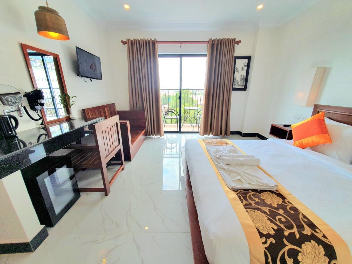 Darling Pub Hostel เสียมราฐ ภายนอก รูปภาพ